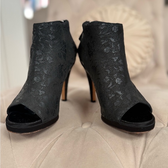 CHANEL Shoes - SOLD!! Chanel CC Lace Design Heels.